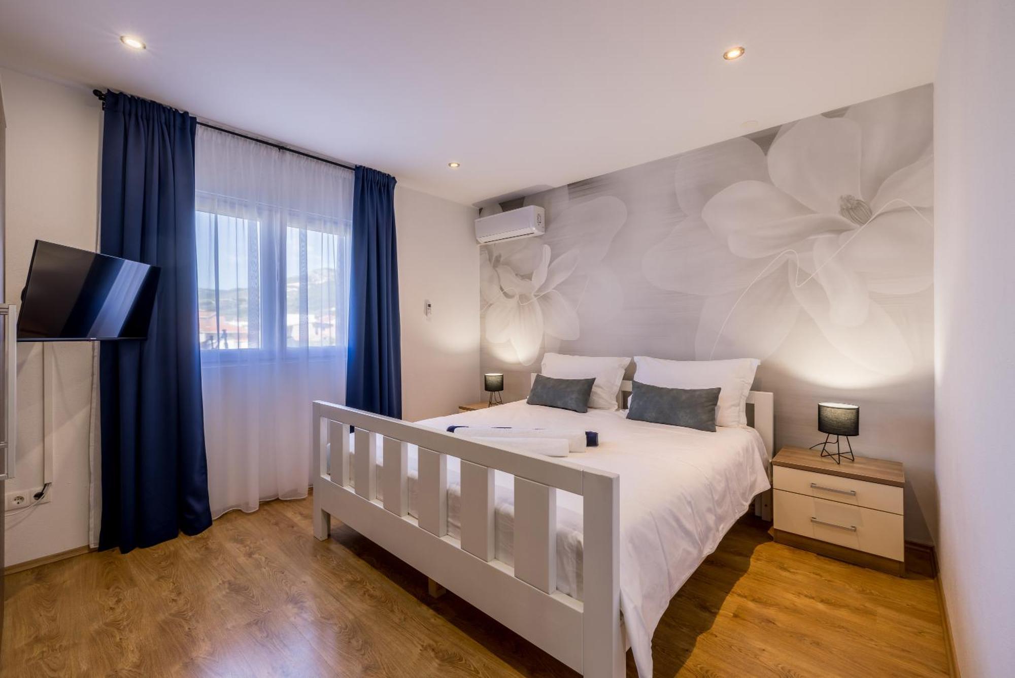 Sun Castle Holiday House Babic Kaštel Stari Esterno foto